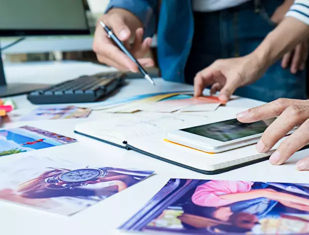 métiers-BTS-Communication-AFTEC-LAVAL-ECOLE-DE-COMMERCE