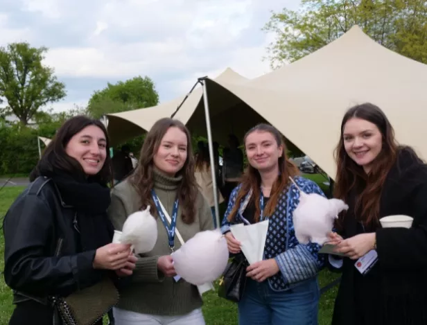 retrouvailles-pour-nos-etudiants-alumni-de-l-aftec-rennes-soiree-des-alumni-2024