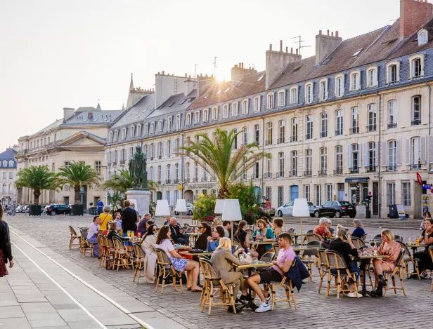 CAEN-3EME-VILLE-ETUDIANTE-DE-FRANCE-OU-IL-FAIT-BON-VIVRE---29-07-2024